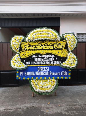 Papan Bunga Duka di Batu Tulis