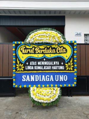 Papan Bunga Duka di Batu Tulis
